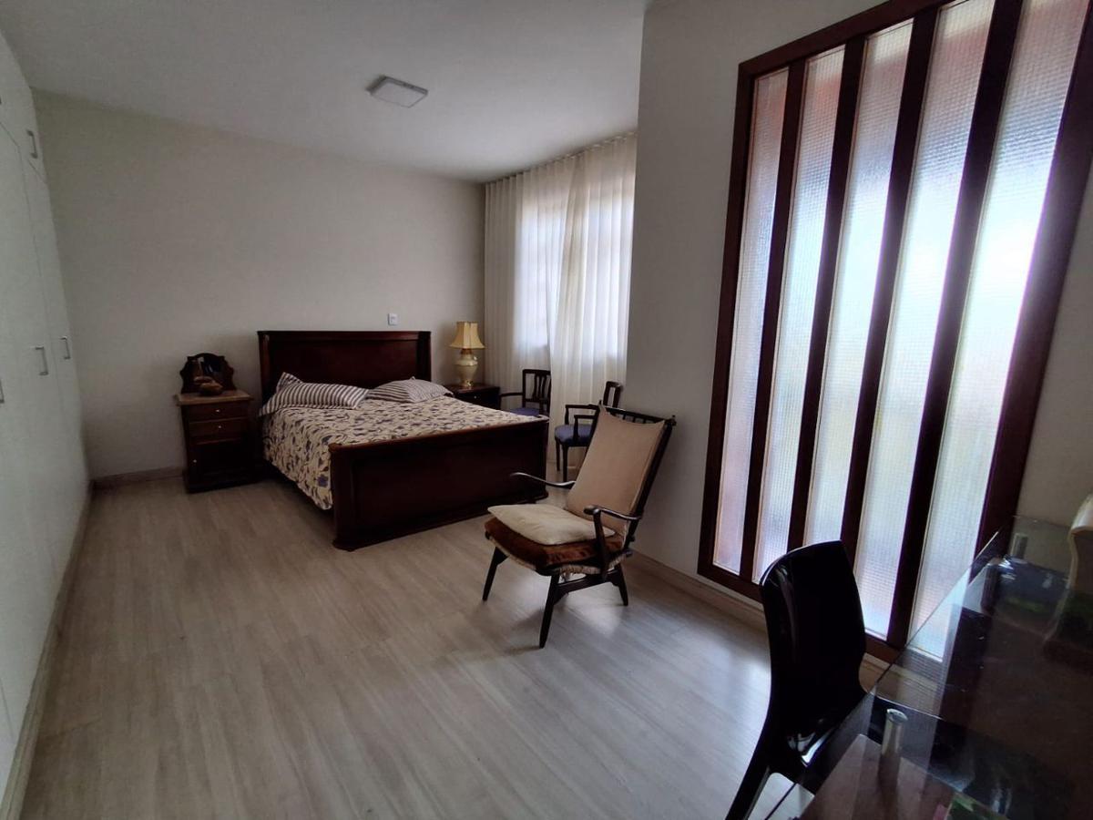 Casa, Itapoã, 5 Quartos, 3 Vagas, 2 Suítes