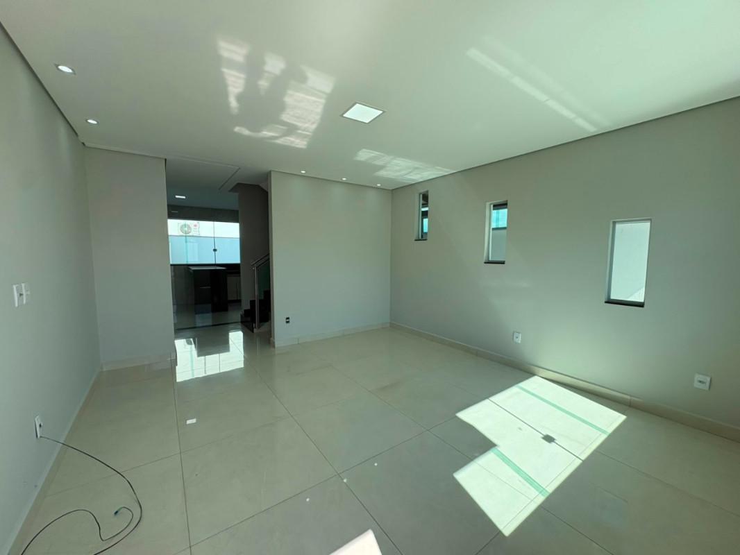 Casa, Masterville, 3 Quartos, 4 Vagas, 1 Suíte