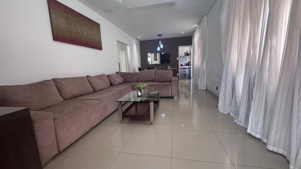 Casa, Álvaro Camargos, 4 Quartos, 5 Vagas, 2 Suítes