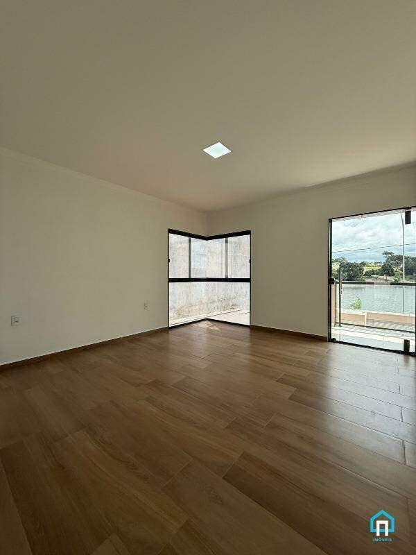 Casa, Centro, 4 Quartos, 4 Vagas, 2 Suítes