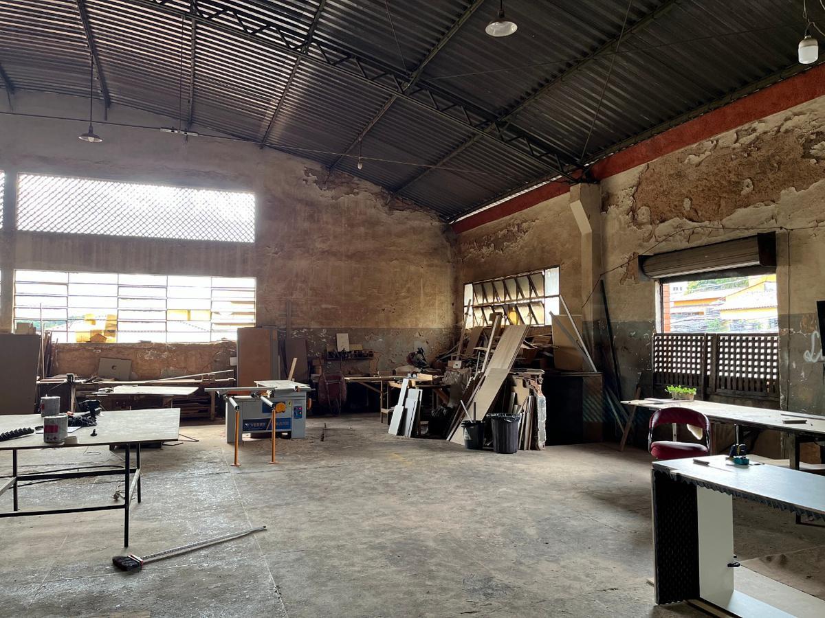 Galpão, São Francisco, 1 Quarto, 6 Vagas