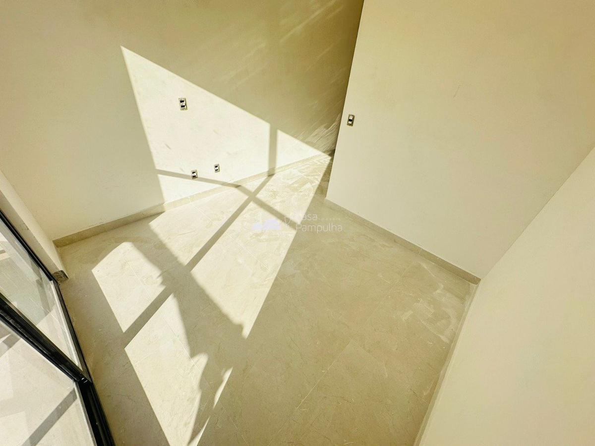 Casa, Santa Branca, 3 Quartos, 4 Vagas, 1 Suíte