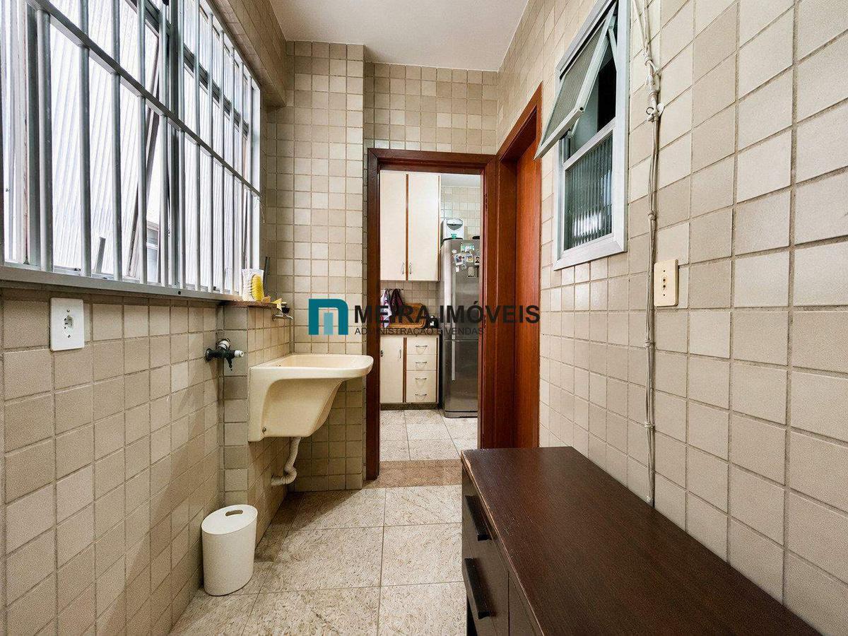 Apartamento, Vila Paris, 2 Quartos, 1 Vaga