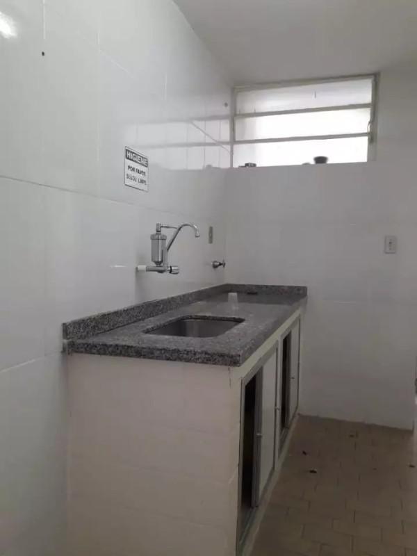 Casa Comercial, Prado, 2 Quartos, 0 Vaga