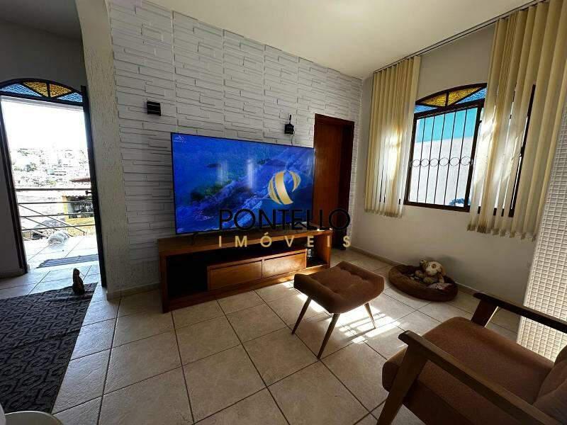 Casa, Nova Granada, 5 Quartos, 6 Vagas, 1 Suíte