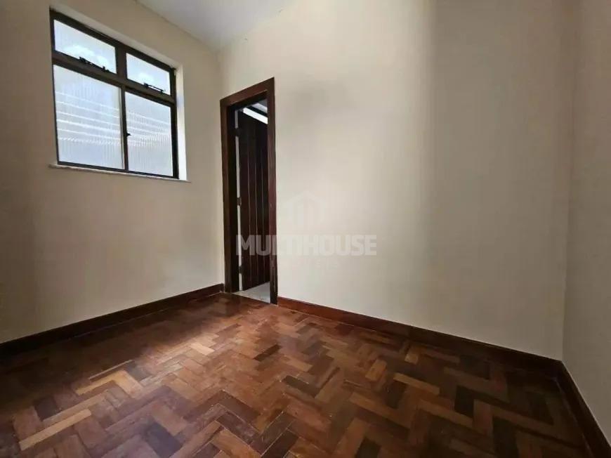 Casa, Itapoã, 5 Quartos, 4 Vagas, 1 Suíte