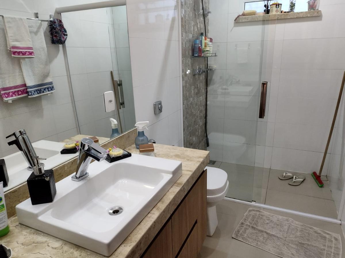 Casa, Colégio Batista, 3 Quartos, 2 Vagas, 1 Suíte