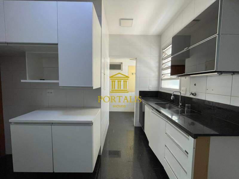 Apartamento, Santo Agostinho, 4 Quartos, 3 Vagas, 1 Suíte