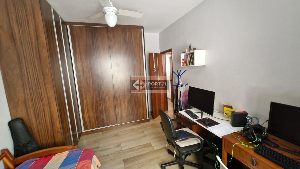 Casa, Planalto, 3 Quartos, 2 Vagas, 1 Suíte