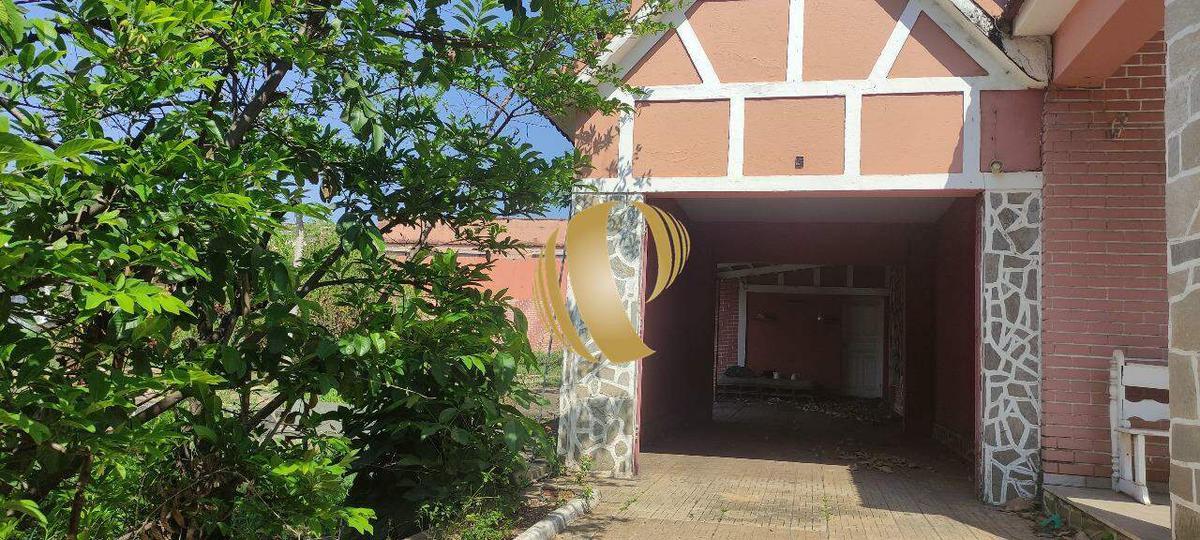 Casa, Centro, 4 Quartos, 2 Vagas, 1 Suíte