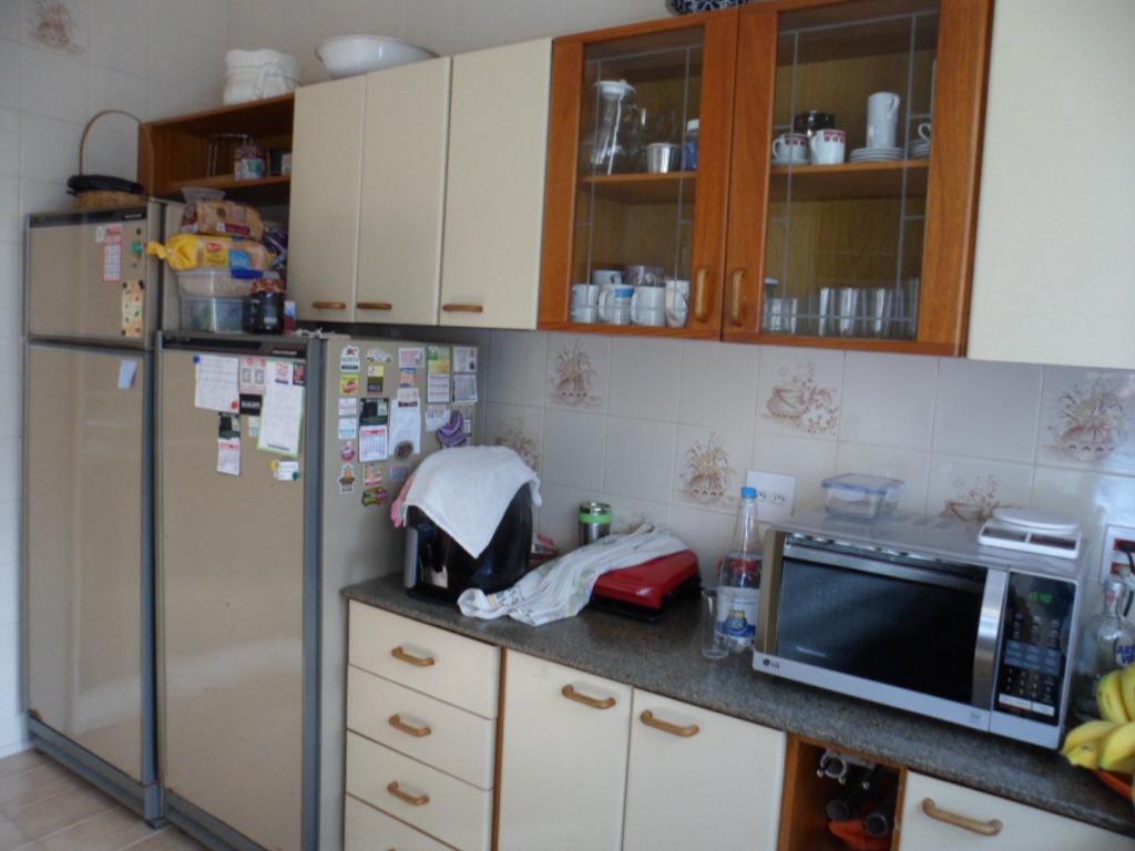 Casa, Gutierrez, 5 Quartos, 4 Vagas, 1 Suíte