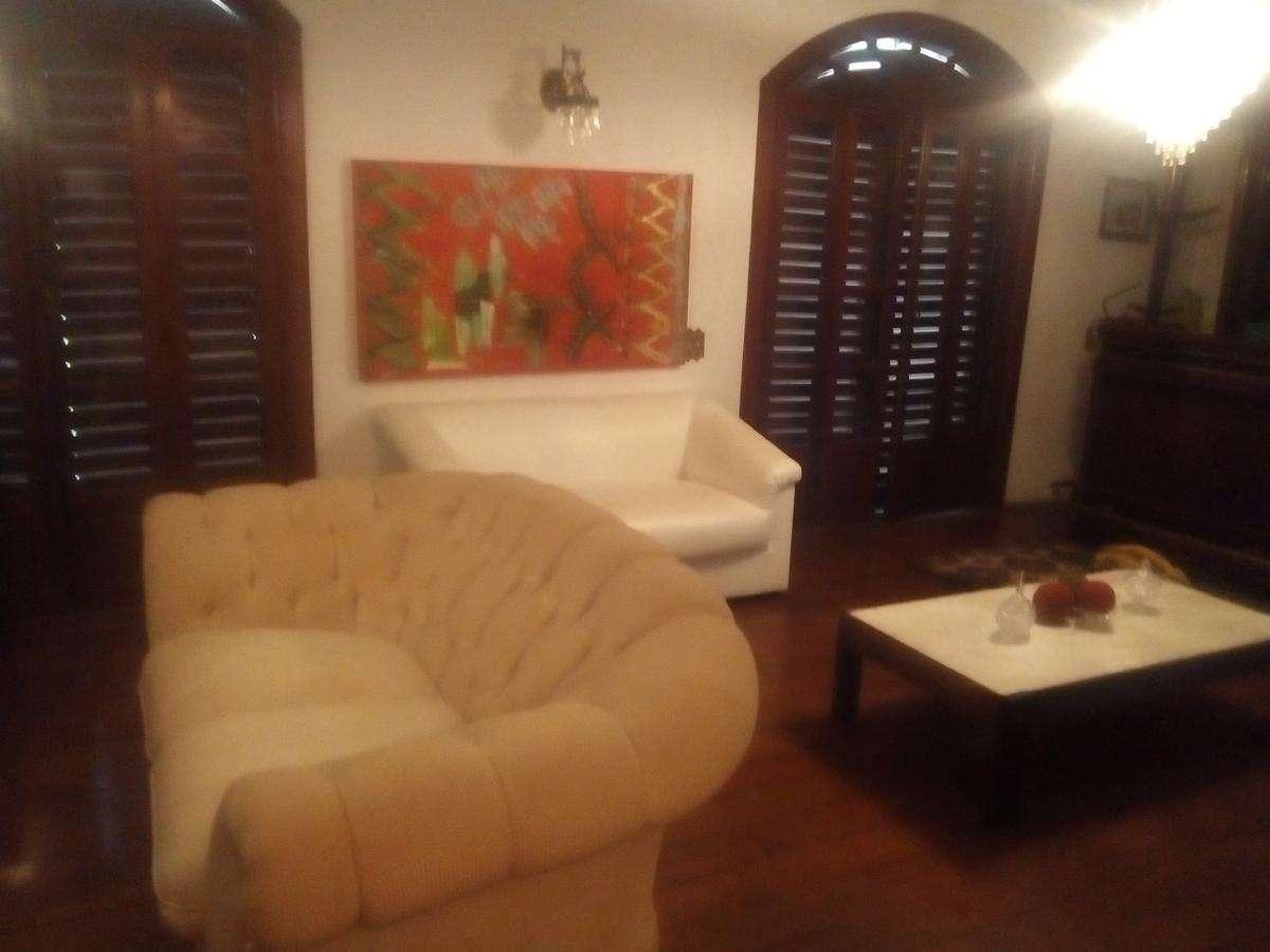 Casa, Santa Lúcia, 5 Quartos, 4 Vagas, 2 Suítes