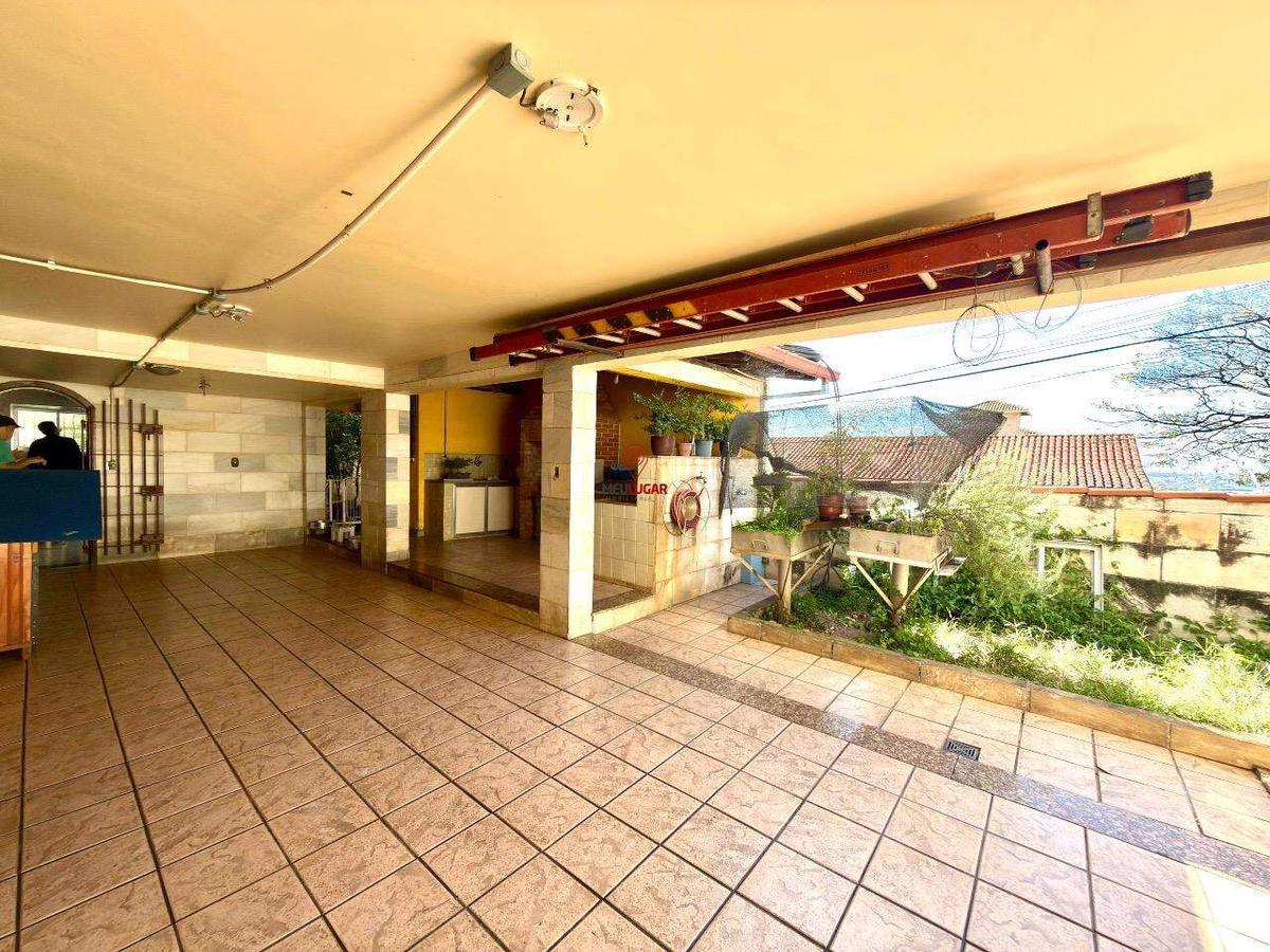 Casa, Barreiro, 3 Quartos, 5 Vagas, 1 Suíte