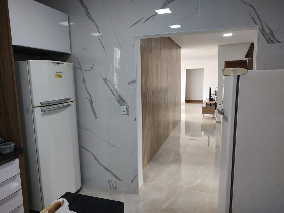 Casa, Cidade Praia Angélica I, 4 Quartos, 6 Vagas, 4 Suítes