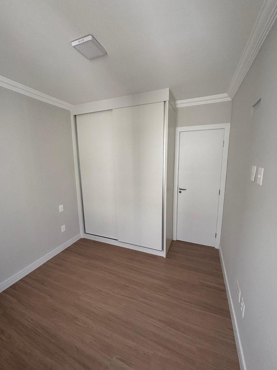 Apartamento, Sagrada Família, 2 Quartos, 2 Vagas