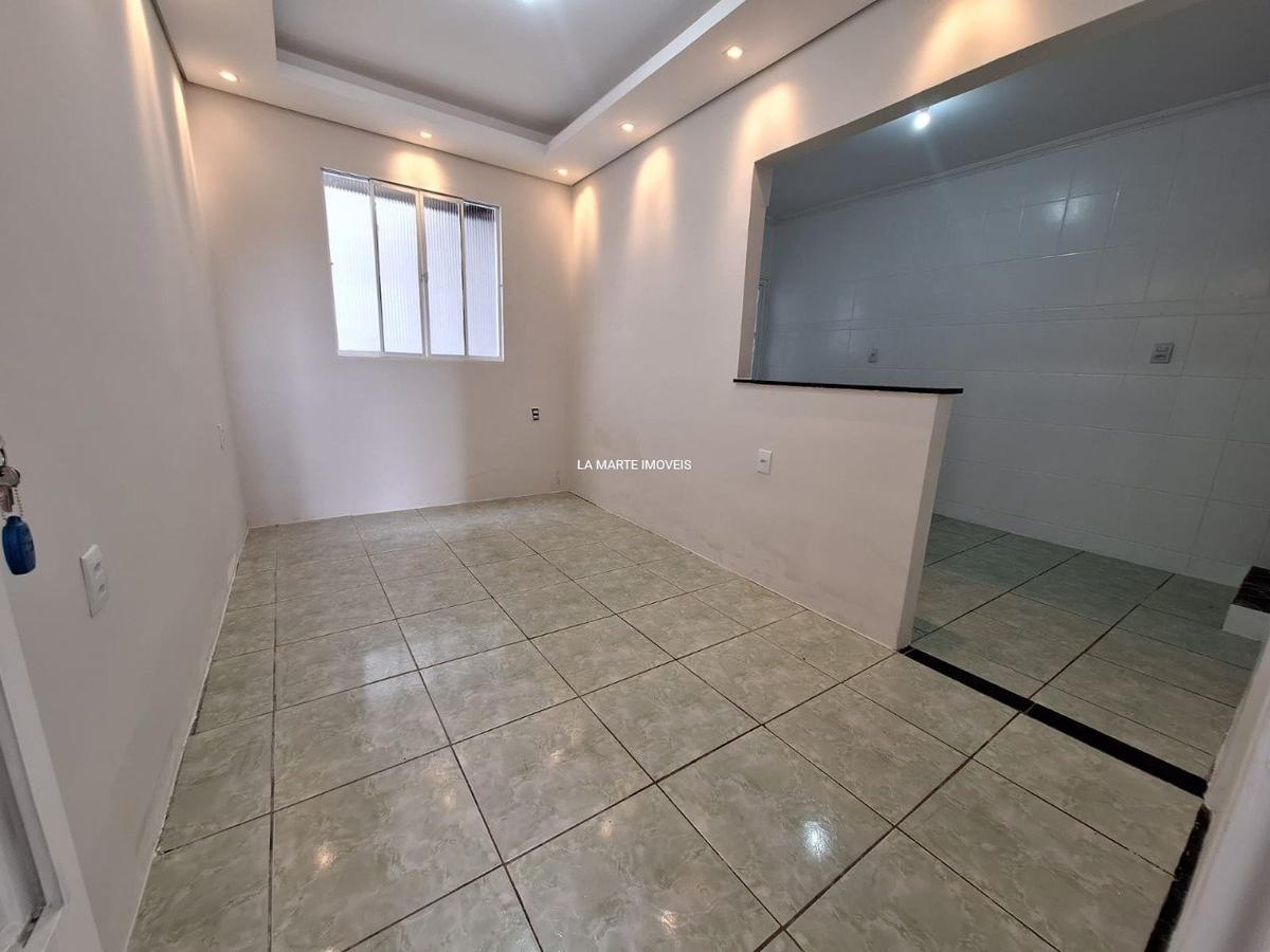 Casa, Palmeiras, 2 Quartos, 1 Vaga