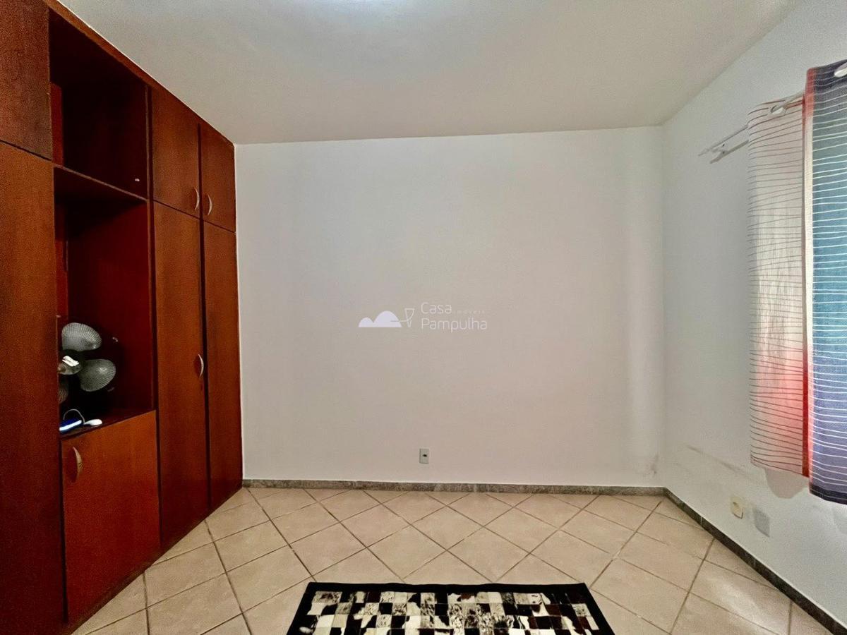 Casa, Planalto, 6 Quartos, 6 Vagas, 2 Suítes