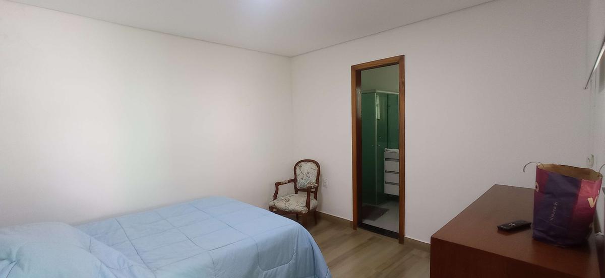 Casa, Colégio Batista, 5 Quartos, 2 Vagas, 2 Suítes