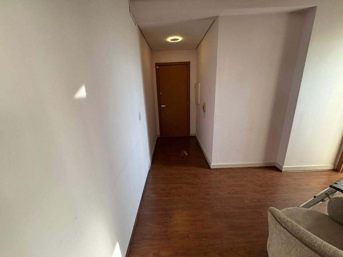 Sala, Estoril, 0 Quarto, 0 Vaga