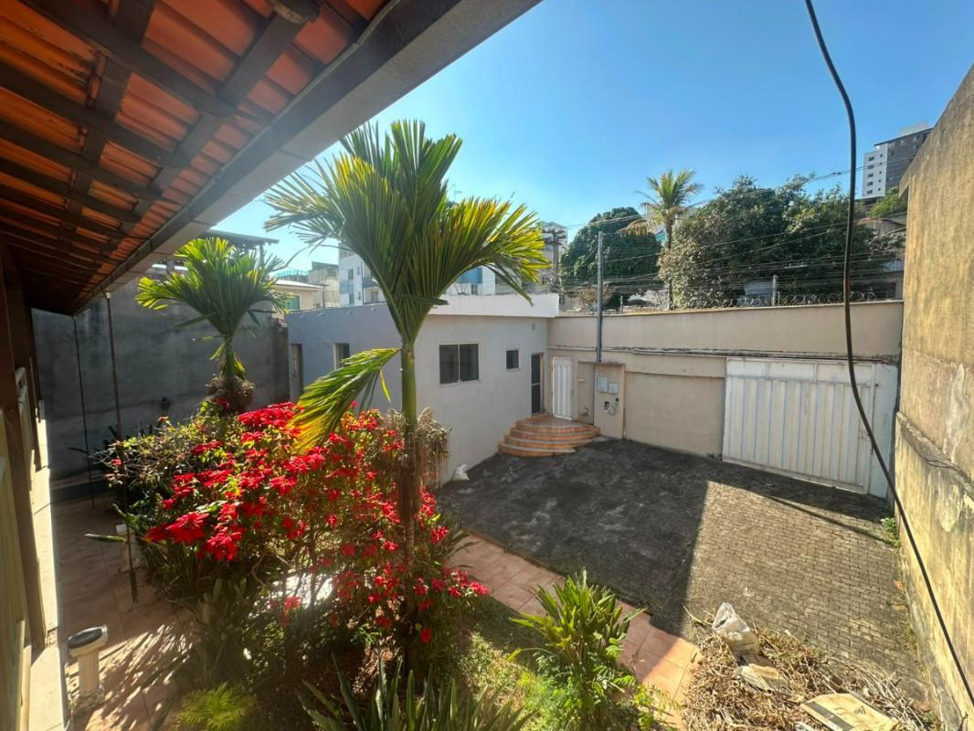 Casa, Alto Caiçaras, 6 Quartos, 10 Vagas, 3 Suítes