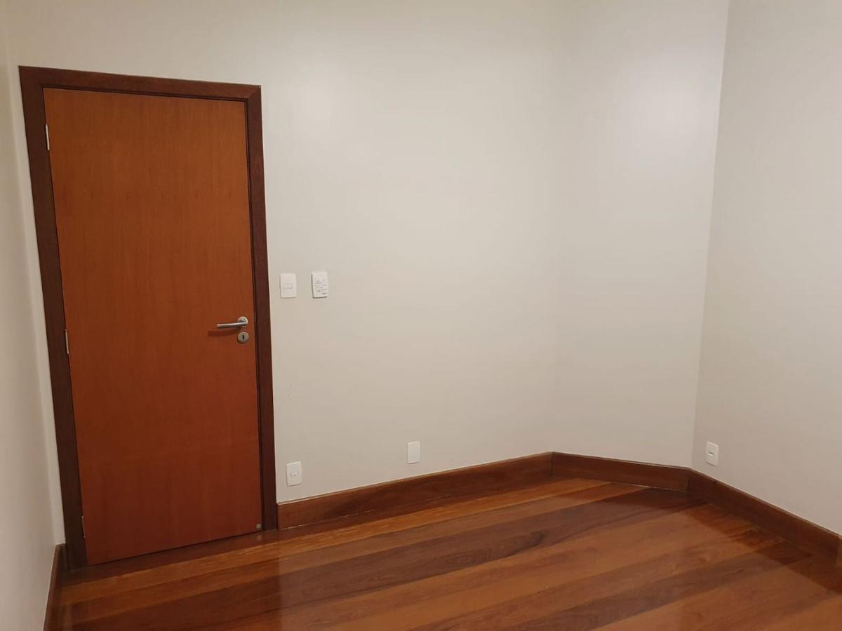 Casa, Parque São José, 3 Quartos, 30 Vagas, 1 Suíte