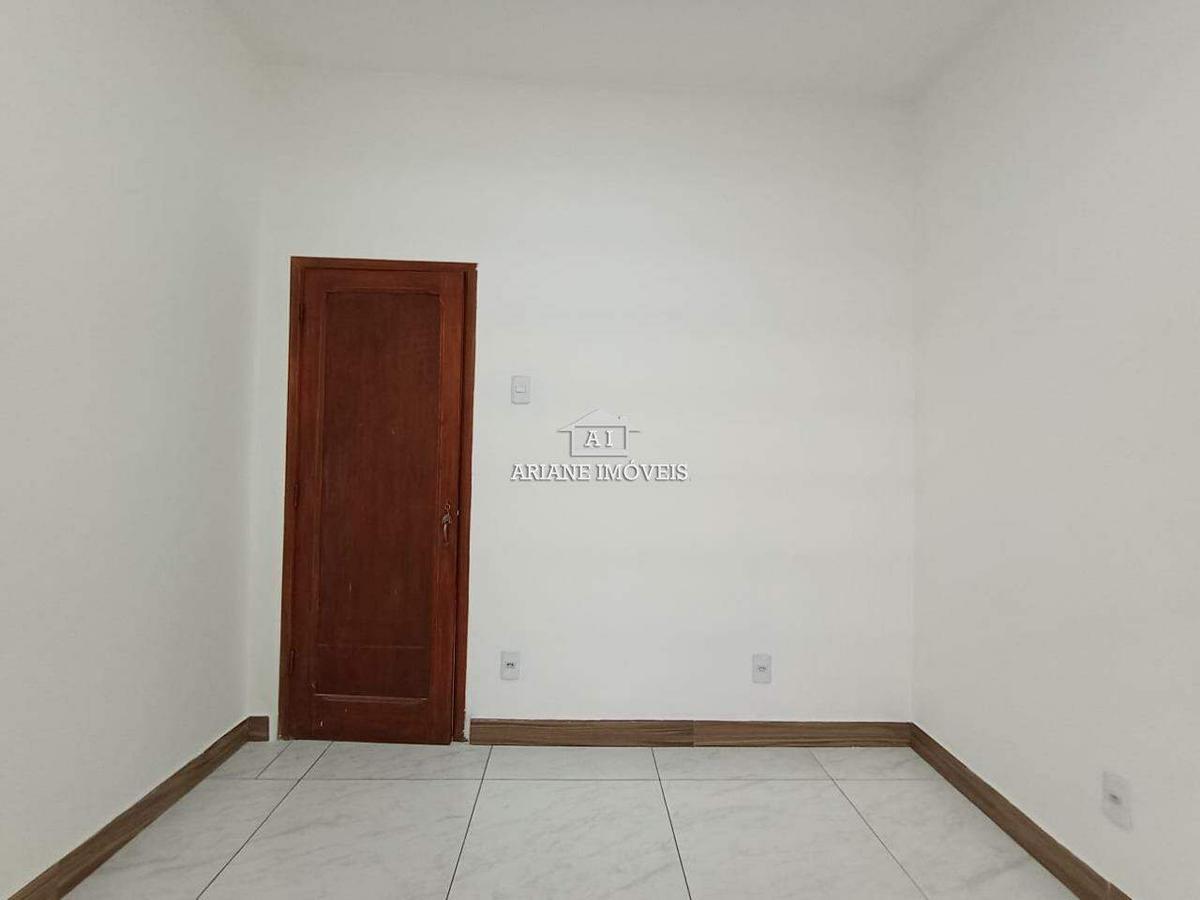 Apartamento, Centro, 2 Quartos, 0 Vaga