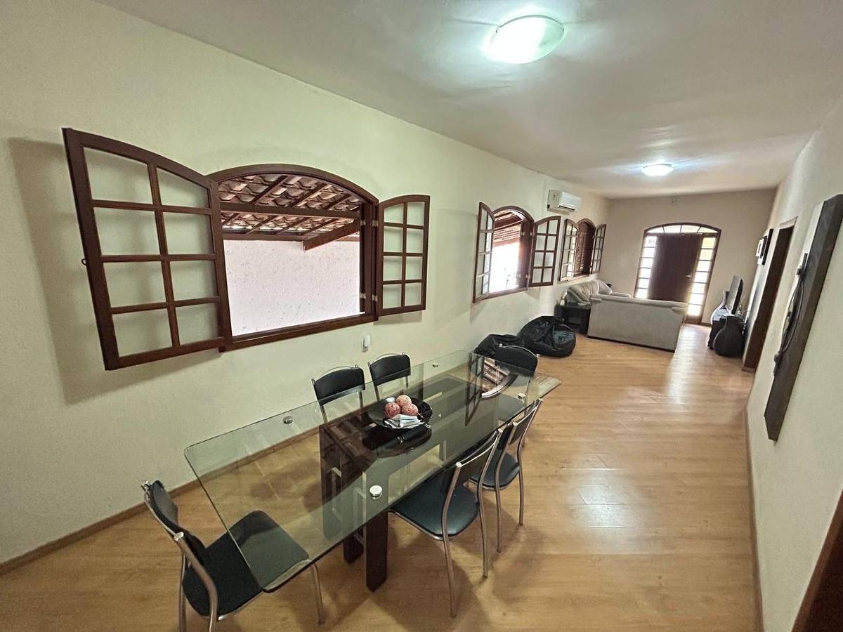 Casa, Centro, 3 Quartos, 3 Vagas, 1 Suíte