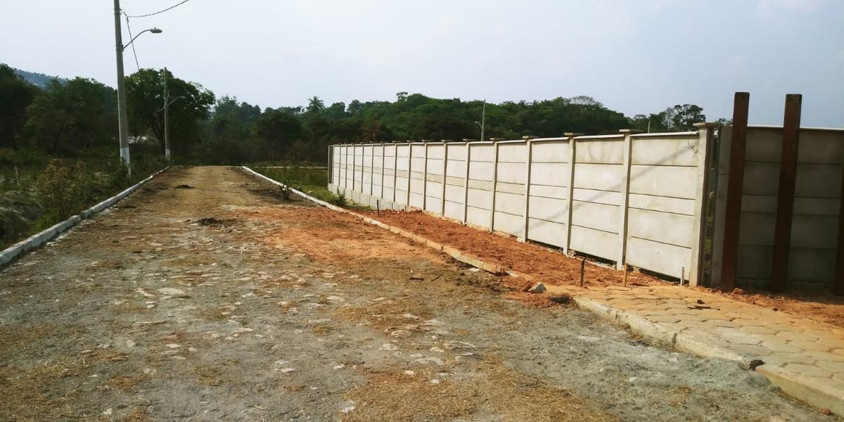 Lote, São José, 0 Quarto, 4 Vagas