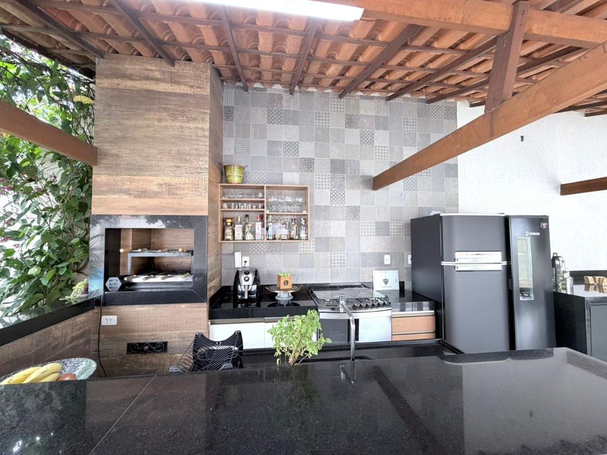 Casa, São João Batista (venda Nova), 3 Quartos, 5 Vagas, 1 Suíte