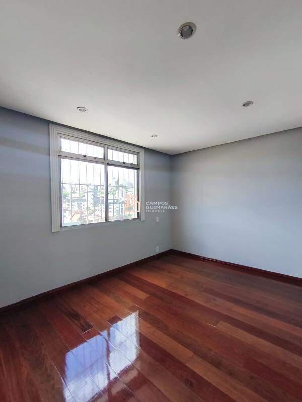 Apartamento, Barreiro, 3 Quartos, 2 Vagas, 1 Suíte