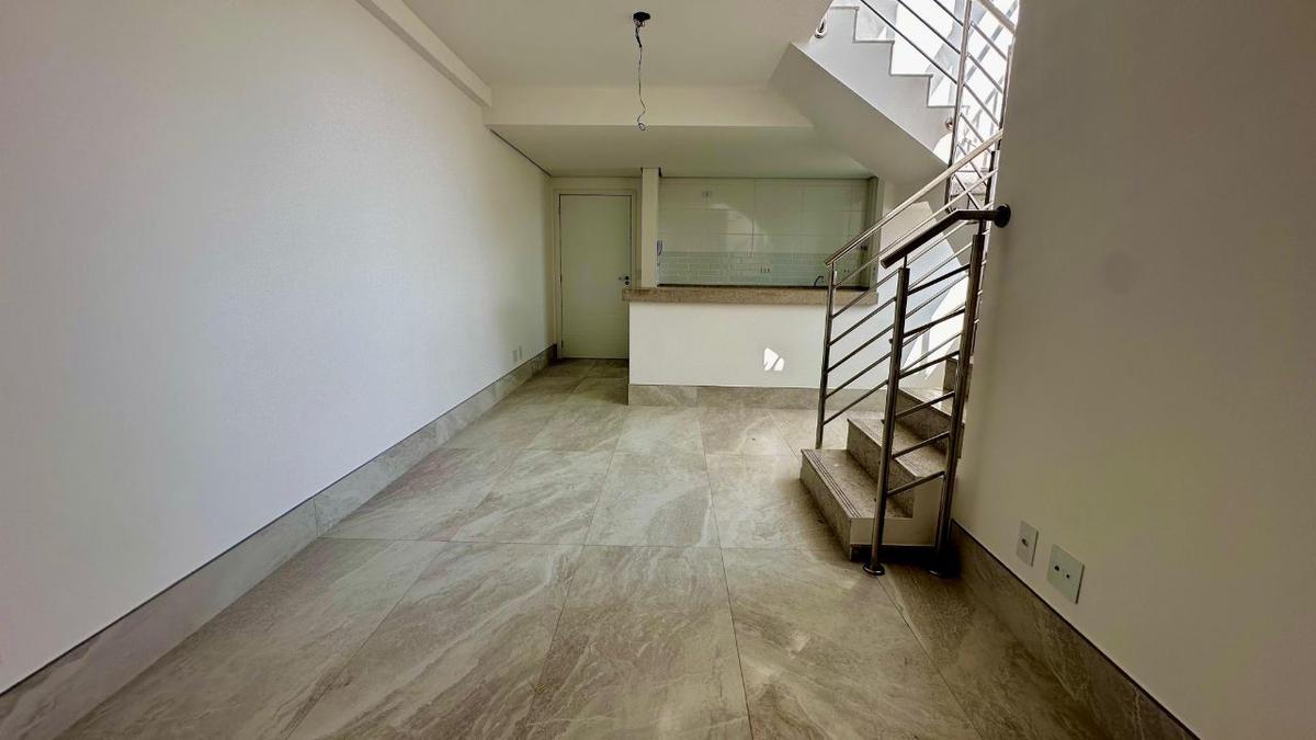 Cobertura, Santa Efigênia, 2 Quartos, 2 Vagas, 1 Suíte