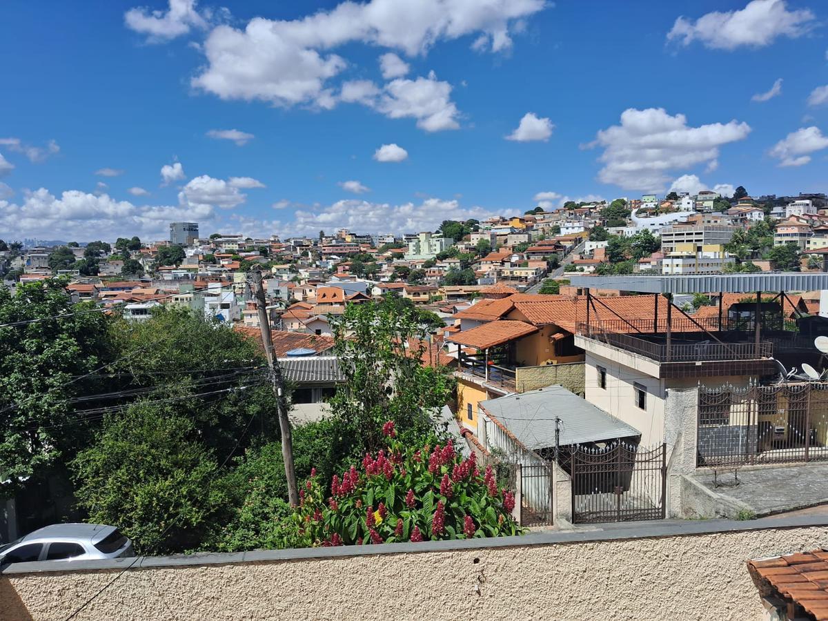 Casa, Santa Cruz, 4 Quartos, 8 Vagas