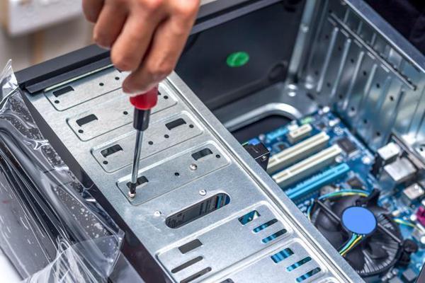 Manutenção em Computadores e Formatação Micros