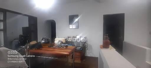 Casa, Centro Sul, 4 Quartos, 2 Vagas, 2 Suítes