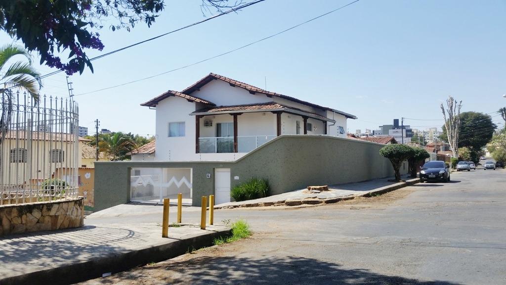 Casa, Itapoã, 4 Quartos, 4 Vagas, 2 Suítes