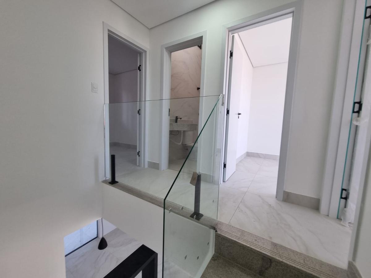 Casa, Planalto, 3 Quartos, 2 Vagas, 1 Suíte