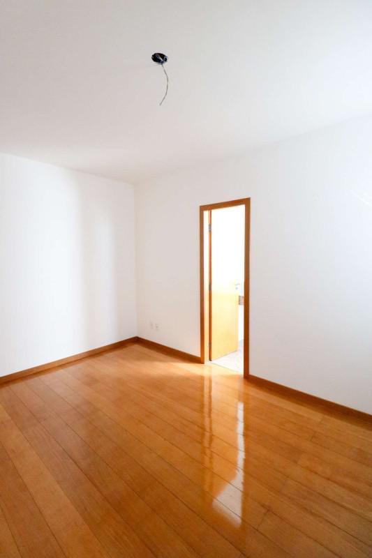 Cobertura, Buritis, 4 Quartos, 5 Vagas, 2 Suítes