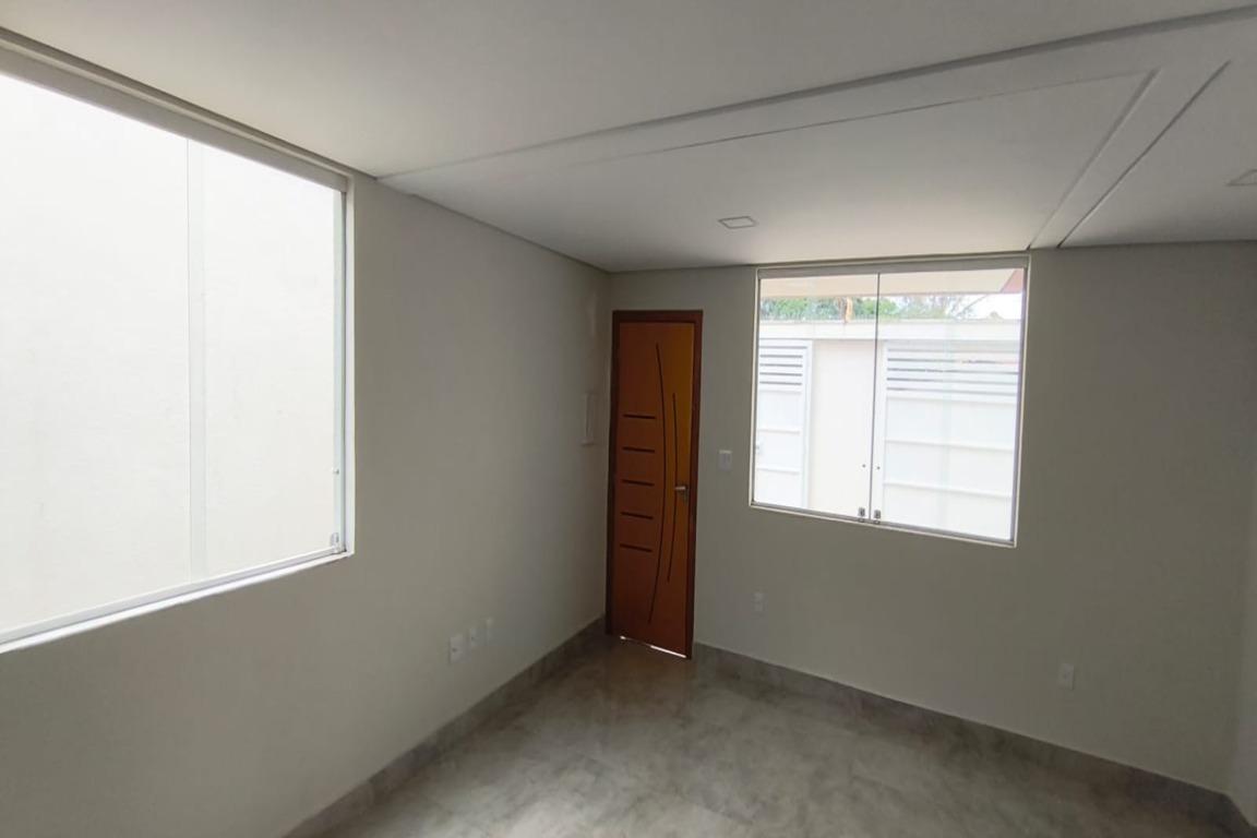 Casa, Itapoã, 3 Quartos, 2 Vagas, 1 Suíte