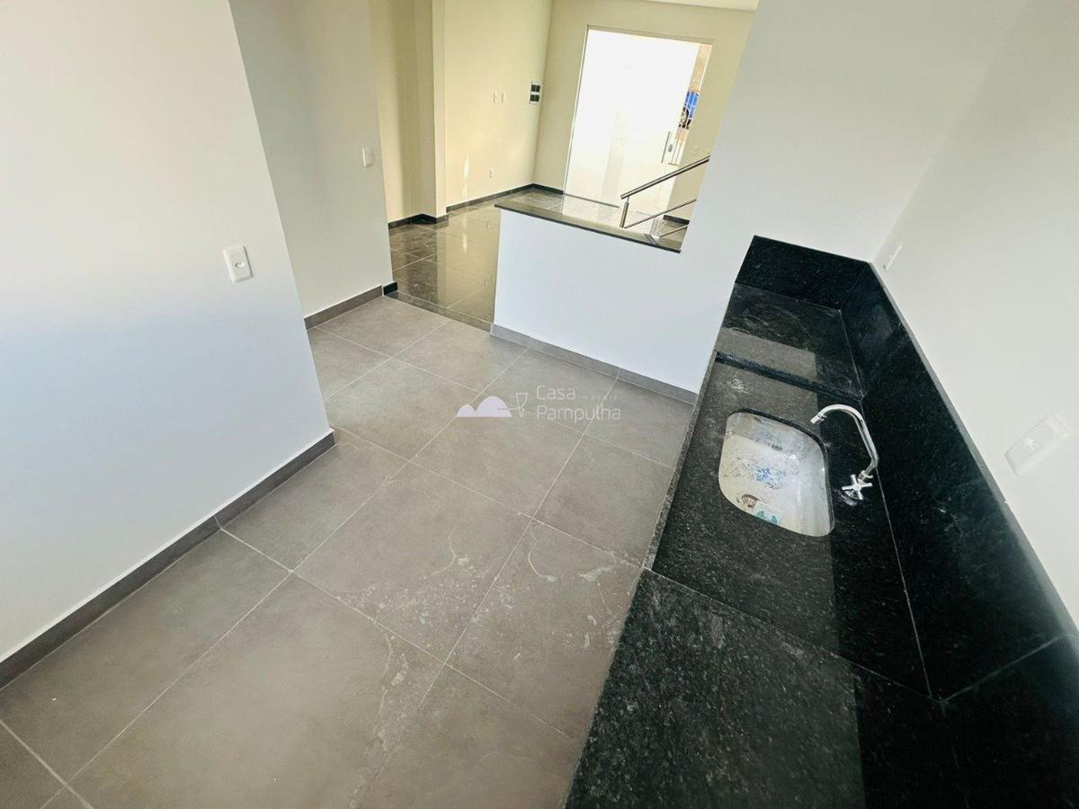 Casa, Santa Branca, 3 Quartos, 2 Vagas, 1 Suíte