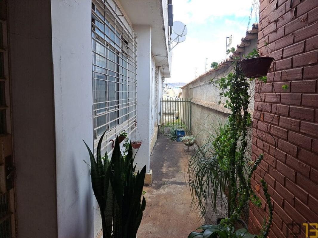 Casa, Minas Brasil, 4 Quartos, 2 Vagas, 2 Suítes