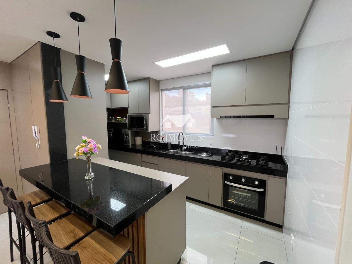 Cobertura, Barreiro, 3 Quartos, 2 Vagas, 1 Suíte