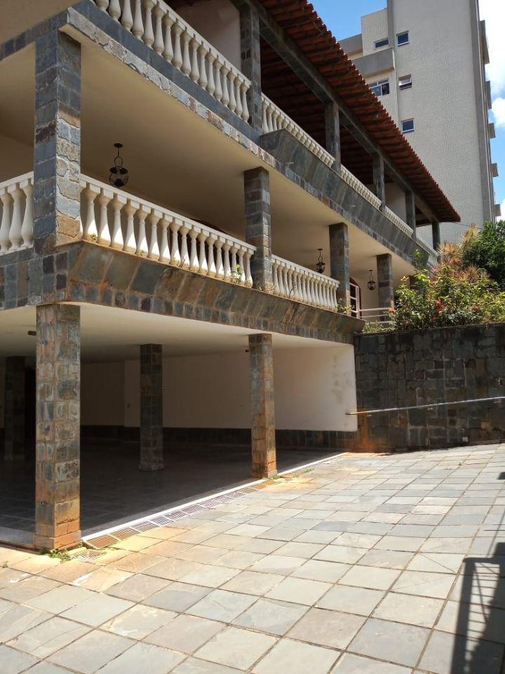 Casa, Castelo, 10 Quartos, 15 Vagas, 5 Suítes