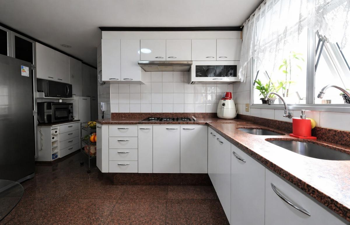 Apartamento, Funcionários, 4 Quartos, 2 Vagas, 1 Suíte