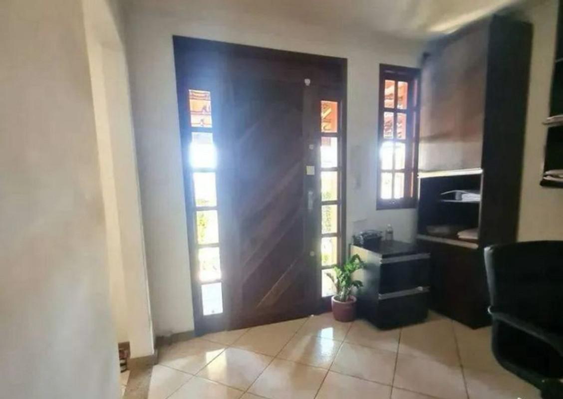 Casa, Alípio de Melo, 3 Quartos, 3 Vagas