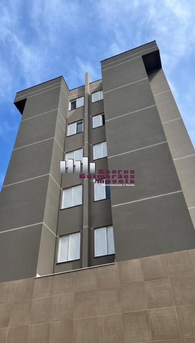 Apartamento, Sagrada Família, 3 Quartos, 2 Vagas, 1 Suíte