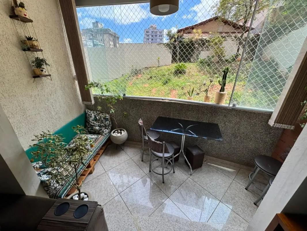 Apartamento, Sagrada Família, 3 Quartos, 1 Vaga