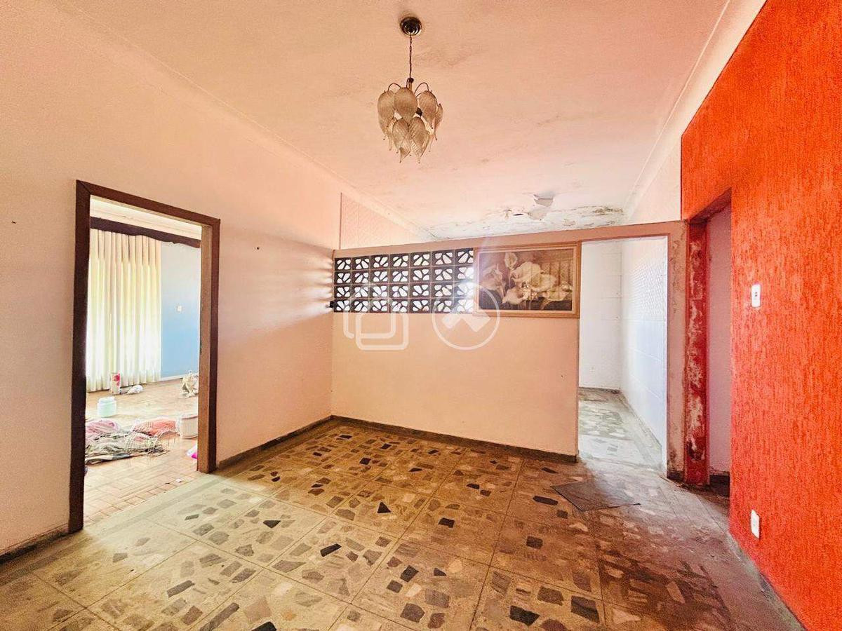 Casa, Caiçaras, 3 Quartos, 5 Vagas, 1 Suíte