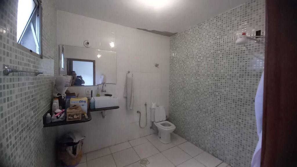 Casa, Nações Unidas, 3 Quartos, 0 Vaga, 2 Suítes