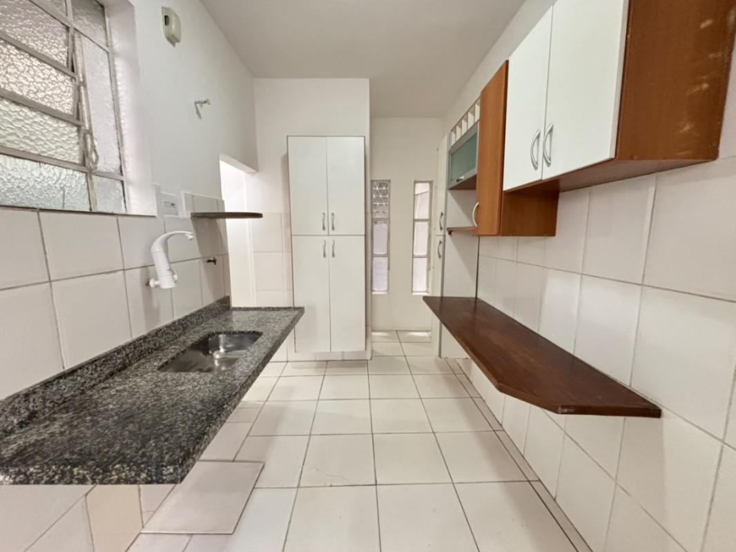 Apartamento, Sagrada Família, 2 Quartos, 1 Vaga