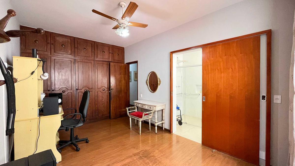 Casa, Serra, 7 Quartos, 8 Vagas, 2 Suítes